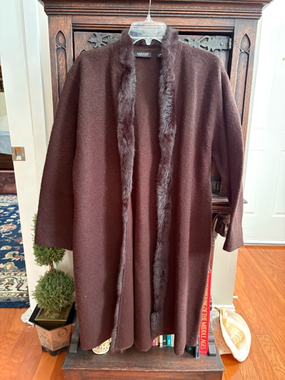 Parisian: large, Brown boiled wool open sweater coat with real fur trim